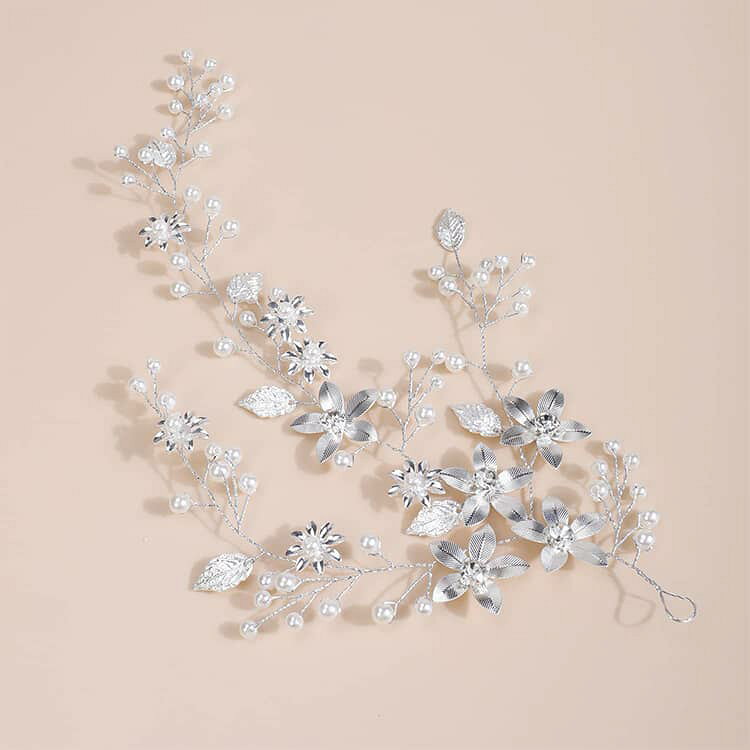 Eminenceのヘアアクセサリー 結婚式 髪飾り ヘッドドレス パール バックカチューシャ ヘアアクセ 花飾り お呼ばれ ウェディング ブライダル 披露宴 ウェディングフォト パーティー 和装 洋装 着物 留袖 卒業式 成人式 髪留め 送料無料｜アングル2