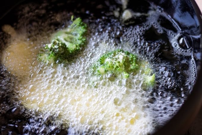 【2袋本州送料無料】花ころも　700g×2袋　信州のトップシェア天ぷら粉　日穀製粉北海道・四国・九州行きは追加送料220円かかります。 3