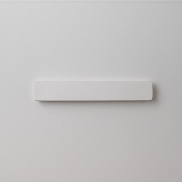 【返品OK!条件付】ムサシ 充電式センサーライト 屋内用 下向き照射 かげあかり01シリーズ MODEL01 電球色LED KA-01SN 白練 しろねり 石膏ボードピンで簡単設置 足元灯 人感センサー 廊下 階段 室内【KK9N0D18P】