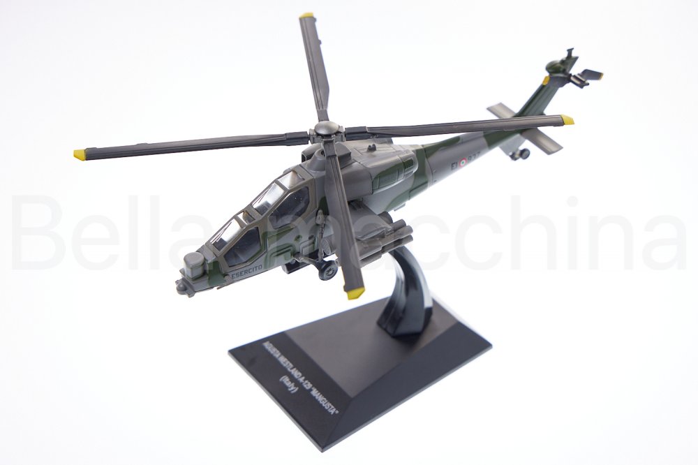 イタリア陸軍 ヘリコプター 模型 おもちゃ 1/72 A129 マングスタ 塗装済完成品