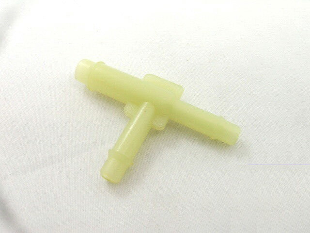 新品　ホース接続用T型異径　ジョイント外径4＞4＞7mm