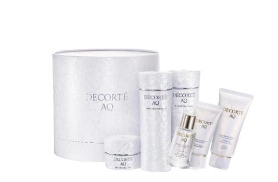 【予約】コスメデコルテ　AQ ブライト ラディアンス コフレ　II　2 　2025クリスマスコフレ　　12月1日より順次発送　ギフトのサムネイル