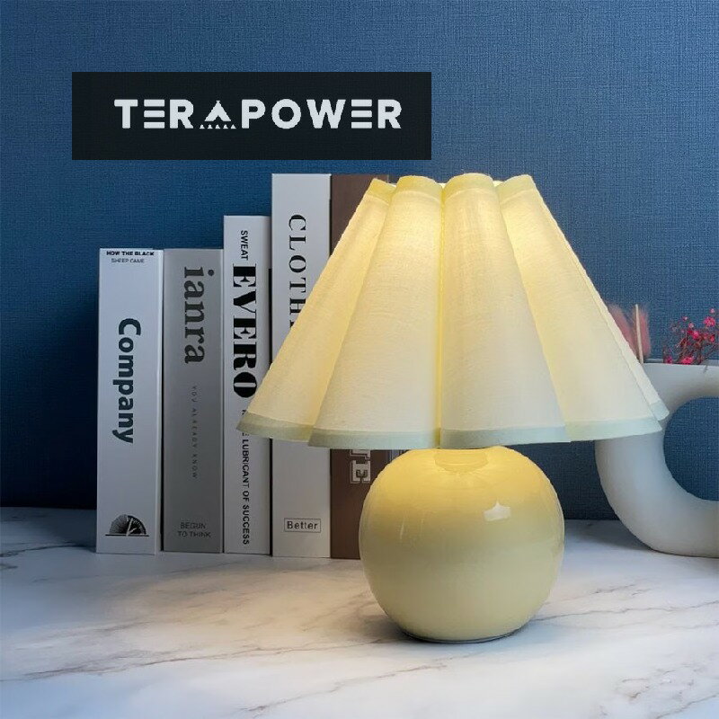 韓国 プリーツ シェードランプ 卓上 コンパクト 小型 コンセント ベージュ 木目調 間接照明