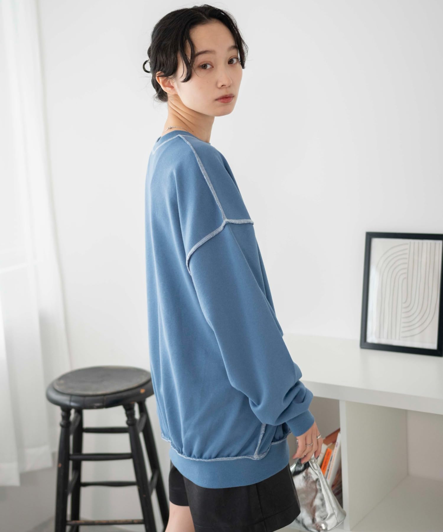 アウトステッチグラフィックBIGスウェット