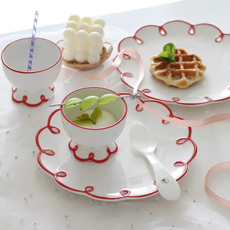 新入荷 韓国食器 お皿 韓国 大人気 インテリア雑貨 花柄 かわいい 食器 デザート 果物皿のサムネイル