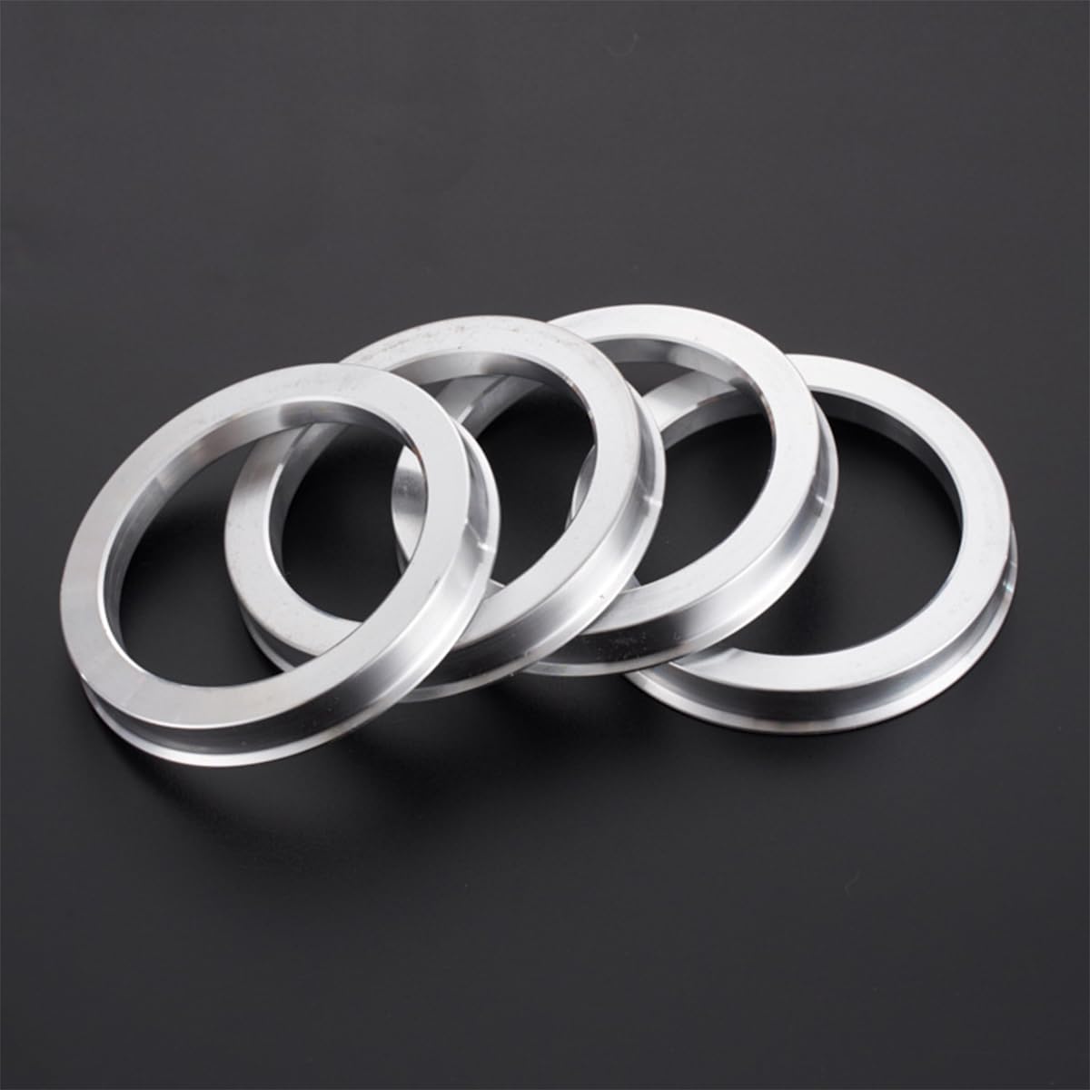 楽天エムーエムショップ合金 アルミニウム ハブセントリックリング 106~100 4個セット 高性能 スピゴット 100mm車両ハブと106mmホイールセンターボアに適合 アルミニウム合金 車ハブ中心リングホイール ボアセンタースペーサー交換品 シルバートーン 日産6ラグアフターマーケットリム対応