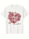 200gのコットンTシャツにプリントされたブロークン・ハートは、内側にピンクの市松模様が施され、ブラウンの文字で囲まれている。