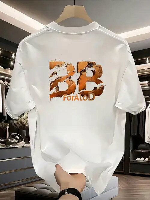 背中にオレンジの 「BB 」と文字の下にテキストがプリントされた、200gのホワイト・クルーネック半袖Tシャツ。ピュア・コットン製で、着心地がよく通気性に優れ、厚手の生地感です。