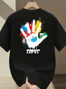 200gのブラック・クルーネック半袖Tシャツは、背中にホワイトのパームプリントが施され、赤、青、黄、緑のカラフルなスプラッシュエフェクトが手のひらの周りに施されている。コットン素材は肌触りがよく、通気性に優れている。