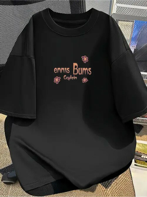200g文字の「ennis Bums Captain」に小さな花をあしらっています。気楽風日系生活態度文字風です。と元気な雰囲気を演出してくれます。
