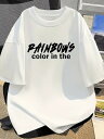 200gのホワイトTシャツにブラックのプリントを施し、シンプルでトレンディなスタイルに仕上げた。ルーズフィット、ドロップショルダースタイルで、体型を選ばず、太っても痩せても大丈夫。(4)