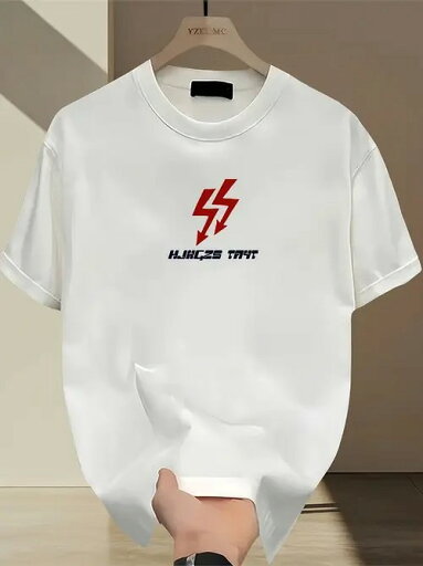フロントに赤い稲妻のプリントを施した200gの白の半袖Tシャツと黒のクルーネック・スタイルで、ヘビーウェイトのコットン素材を使用。 フロントに赤い稲妻のプリントを施した200gの白の半袖Tシャツと黒のクルーネック・スタイルで、ヘビーウェイトのコットン素材を使用。