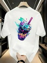 200gのホワイトTシャツは、背中にカラフルなドリンクのプリントが施され、トレンディで鮮やかなスタイルに仕上がっている。ヒップスタースタイルはリラックスしたアメリカンフィットで、着心地がよく、通気性があり、ごわつかない。(4)