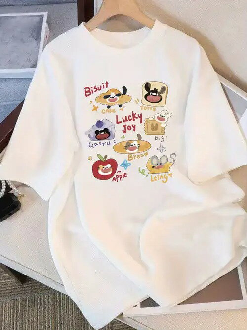 萌えフード200gです!イラストプリントされた白い半袖Tシャツは、「Biscuit、Torte」などの食べ物にも萌..