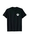 エムーエムショップで買える「200gのブラック半袖Tシャツは、左胸に白い動物の肉球プリントをあしらっている。肉球プリントはペットを象徴し、シンプルで控えめなスタイルは動物への愛情を表現している。素材は肌触りが良く通気性の良いコットンで、ゆったりとしたフィットは毎日のレジャーに適している。」の画像です。価格は2,530円になります。