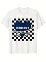 200gのコットンTシャツの第一弾は、フロントにダークブルーのハート柄、ハートの中央には白い大文字、その下には小さな文字がプリントされている。 ハートの後ろには黒と白の市松模様の背景があり、ハートの下には涙のエフェクトが施されている。