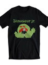200gのブラック・ショートスリーブTシャツには、緑色のモンスターをイメージしたレタリングと、Biehlのジェスチャーをするメガネをかけた小男を含むカートゥーン・デザインがプリントされている。半袖の素材はコットンで、着心地がよく通気性に優れ