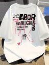 200gの白の半袖Tシャツで、背中に黒の文字などがプリントされ、ピンクのラインとクモの模様が入っている。ピュアコットンを使用しているので、着心地がよく、通気性に優れています。