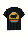 200gのコットン製Tシャツ。ノスタルジックな雰囲気のブラックTシャツは、カラフルなサークルを背景にヴィンテージ風の牛のグラフィックが配されている。