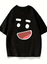 200gの黒い半袖Tシャツに、眉毛、目、赤い口など、白い表情パターンをプリント。ピュア・コットンで着心地がよく、通気性に優れ、ルーズフィット。