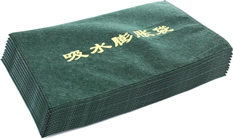どのう袋 水で膨らむ 10枚セット 40cm×60cm 土嚢袋 土砂がいらない 吸水ポリマー 土嚢 台風 防災 水害 浸水対策 緊急用 簡易設置【セット内容】吸水 土嚢袋×10枚セット。【土砂不要・水で膨らむ】吸水土嚢袋は、従来の土嚢と異なり土を必要とせず、水を吸収するだけで即座に膨張・使用可能です。非常時に迅速な浸水対策として最適です。【サイズ・耐久性素材】サイズ：40cm × 60cm（吸水前／1枚あたり）重量：約280g（乾燥時）→ 吸水後は15～20kg（水没3～5分で最大膨張）内部に充填された吸水性ポリマー。水を急速に吸収・保持し、優れた耐圧性・復元性を発揮。台風や集中豪雨時の緊急浸水対策に、信頼性と即効性を兼ね備えています。【再利用可能】どのう袋の外装は滑りにくく安定性に優れた天然麻繊維で、環境負荷の低い持続可能な素材です。内部には高吸水性ポリマーが充填されており、無害で安全な設計となっています。1回使用後も風通しの良い場所で乾燥すれば再使用可能で、環境保護です。【用途】浸水害・鉄砲水・ゲリラ豪雨などの緊急時に、水を注ぐだけで数分で膨張し、即座に土のうとして機能するほか、濁流を安全に迂回・誘導する水路形成にも活用可能な、多目的対応型吸水土嚢です。