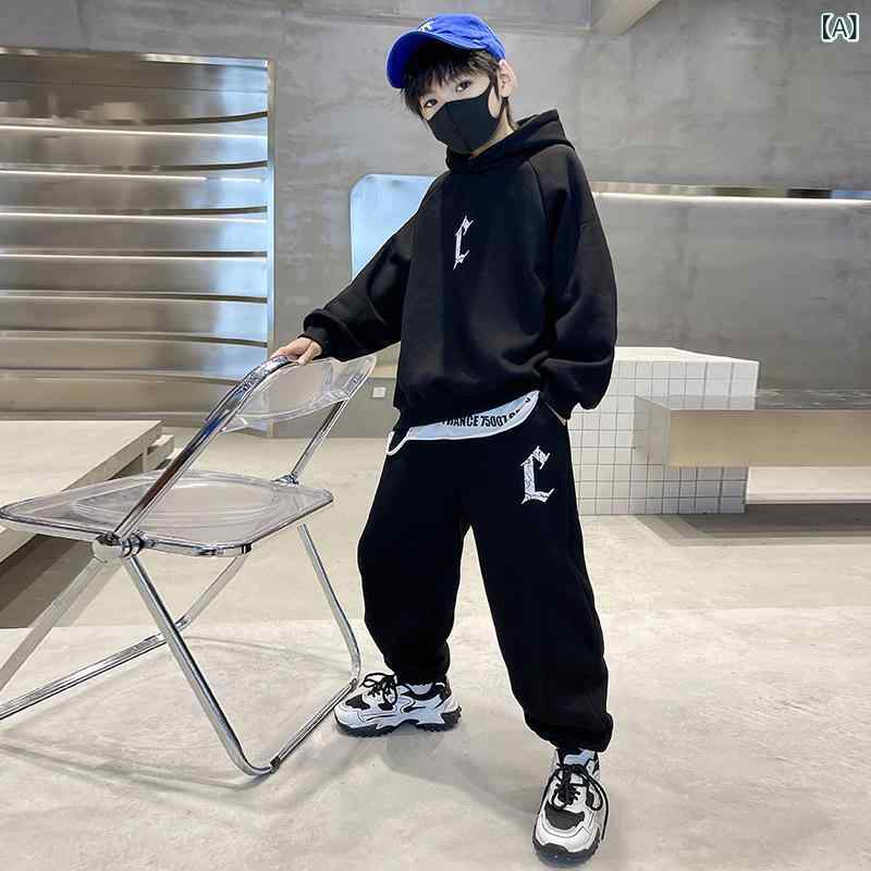 ・カテゴリ: 子供用セットアップ・対象性別: 男の子・スタイル: 韓国風・セット内容: トップス、パンツの2点セット・袖丈: 長袖・フード: なし・パンツ丈: ロングパンツ・生地加工: 酵素洗い・厚さ: 裏起毛・柄: アルファベット・主な素材: 綿・安全基準: B類・着用タイプ: プルオーバー・カラー展開: ブラック、グレー・展開サイズ: 120cm、130cm、140cm、150cm、160cm、170cm