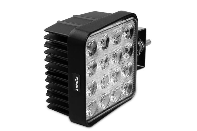 AutoGo LEDワークライト 48W LED作業灯 广角タイプ 角型 16連 10-30VDC対応(12V/24V兼用） 新設計 防水・防塵・耐衝撃・長寿命 車外灯 機械・オートバイ・自動車・トラック用品 汎用作業灯