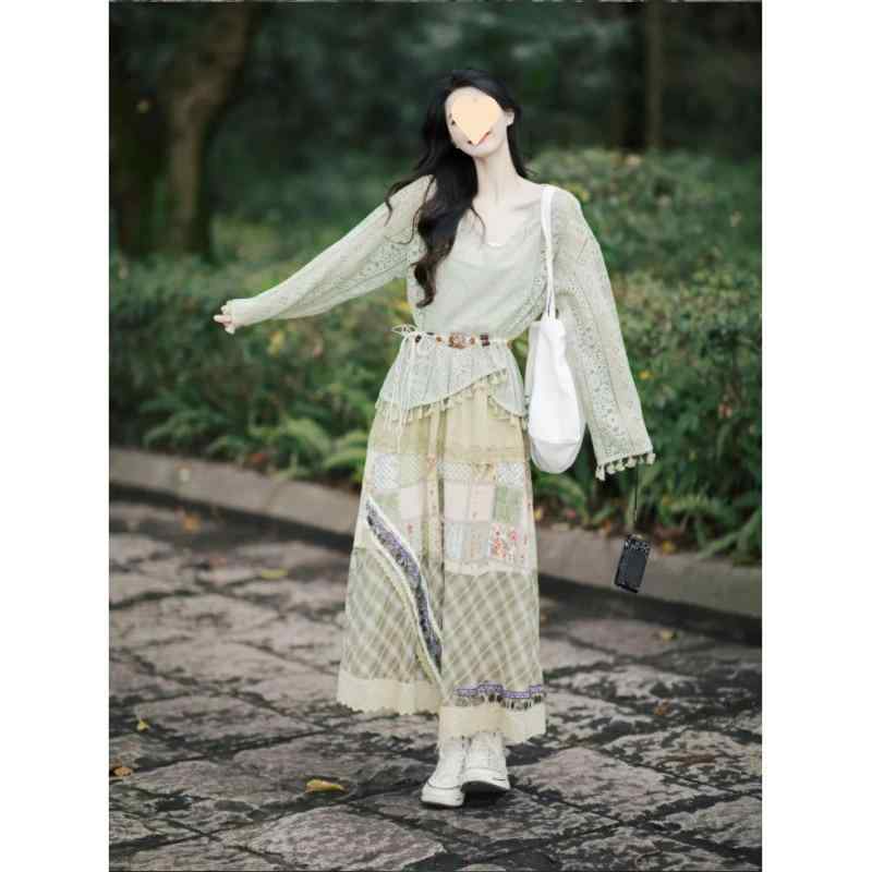 レディース 春夏 民族風 フリンジ 切り替え ニット トップス 花柄 スカート セット ロング丈 セットアップ 飛沫袖 長袖 復古 スタイル ゆったり シルエット 軽量 素材 日常使い カジュアル コーデ ブラック グレー ベージュ ピンク ブルー