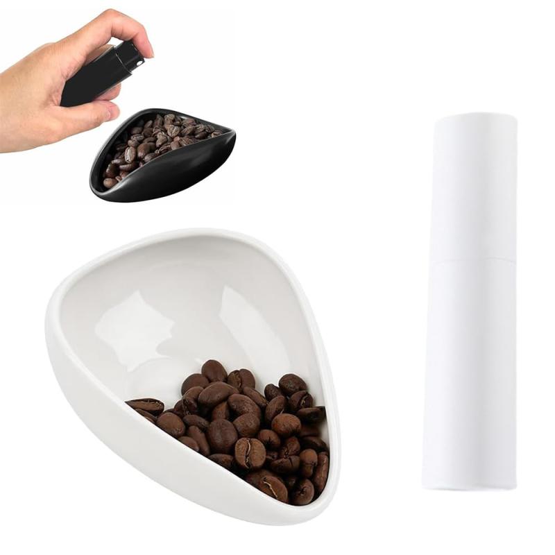 emulandのコーヒー 豆カップとスプレーボトル セット ウェイクアップビーンズ セラミック 陶器 計量トレイ コーヒー計量カップ 受け容器｜アングル3