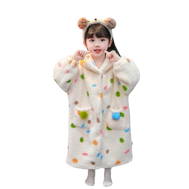 バスローブ キッズ 着る毛布 女の子 子供服 パジャマ ルームウエア 冬 長袖 ガウン 厚手 防寒 保暖 ふわふわ フランネル フード付き 水玉柄 ロング丈 可愛い 部屋着 寝間着 お風呂上がり 90-14
