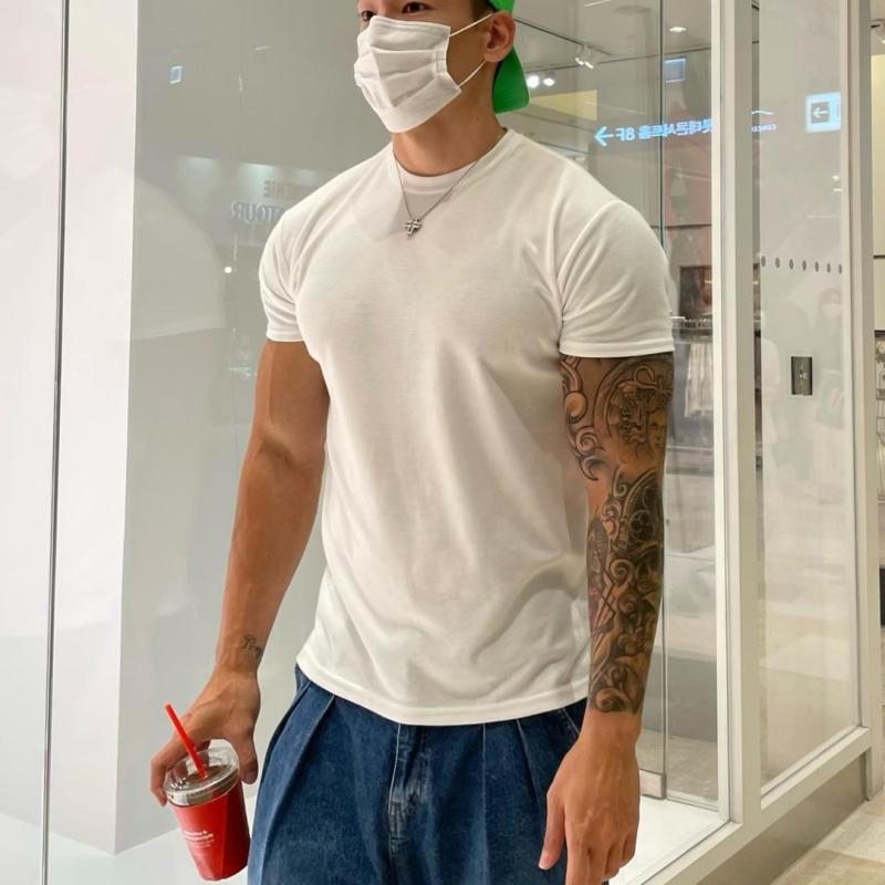 ・カテゴリ: Tシャツ・柄: 無地・スタイル: スポーツカジュアル・ネックライン: クルーネック・袖丈: 短袖・主な素材: 塩素繊維100%・対象年齢: 成人・対象性別: 男性・カラー展開: ブラック、ホワイト、ライトグレー、ライトグリーン・サイズ展開: M、L、XL、XXL、XXXL