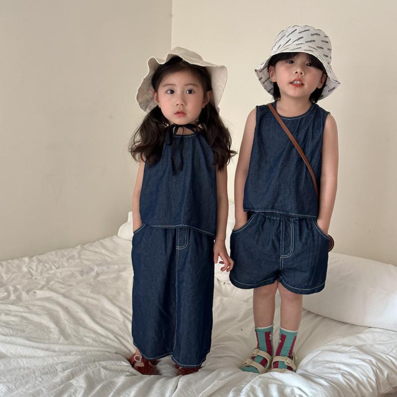 子供服 夏 セット 男の子 女の子 牛仔 トップス ショートパンツ 無袖 薄手 コットン 100% 柔らかい かわいい ユニセックス 3-8歳 80-150cm 純色 短パン キャミソール 姉弟 兄妹 普段使い 遊び着 軽量 通気性 伸縮性 日常 外出