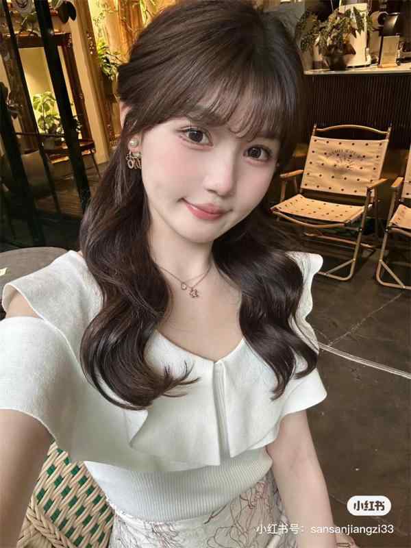 トップス Vネック フリル ノースリーブ ニット 夏 サマーニット 涼しい きれいめ かわいい 春夏服 清楚系 普段使い 接触冷感 綿 麻 夏 春夏 薄手 Aライン V字ネック 無袖 快適 清涼感触感*