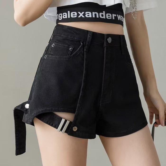 ショートパンツ レディース ハイウエスト デニム 韓国風 カジュアル ゆるめ Aライン 脚長効果 美脚 普段使い オールシーズン・素材: 綿・スタイル: 基本スタイル・パンツ丈: ショートパンツ・腰回り: ハイウエスト・厚さ: 普通・デザイン: ポケット・カラー展開: ライトブルー,ブラック・サイズ展開: S,M,L,XL,2XL,3XL,4XL,5XL・テイスト: カジュアル・伸縮性: 微ストレッチ・シルエット: ルーズフィット・製品カテゴリー: ジーンズ・加工: ノーアイロン加工