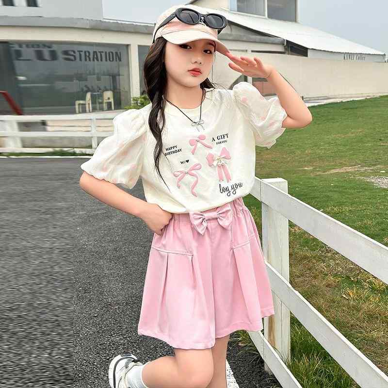 ・カテゴリ: 子供用セットアップ・対象性別: 女性・スタイル: 韓国風・セット内容: トップス、パンツ（2点セット）・対象年齢: 中大童（8歳以上、140cm以上）・袖丈: 半袖・パンツ丈: ショートパンツ・厚さ: 薄手・デザイン要素: スポーツ、セットアップ、可愛い、リボン、プリント・主な素材: ポリエステル55%・留め具の種類: プルオーバー・カラー展開: グリーン・サイズ展開: 120cm、130cm