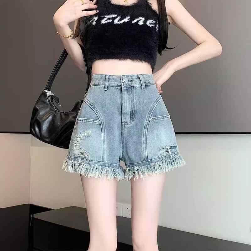 ・カテゴリ: デニムパンツ・主な素材: 綿 50%以上 70%未満・スタイル: カジュアル・パンツ丈: 3分丈・ウエスト: ハイウエスト・厚さ: 通常・デザイン: ポケット・カラー展開: ライトブルー・サイズ展開: XS、S、M、L、XL、2XL、3XL、4XL・シルエット: ワイド、ストレート・伸縮性: 微伸縮・加工: 形態安定加工