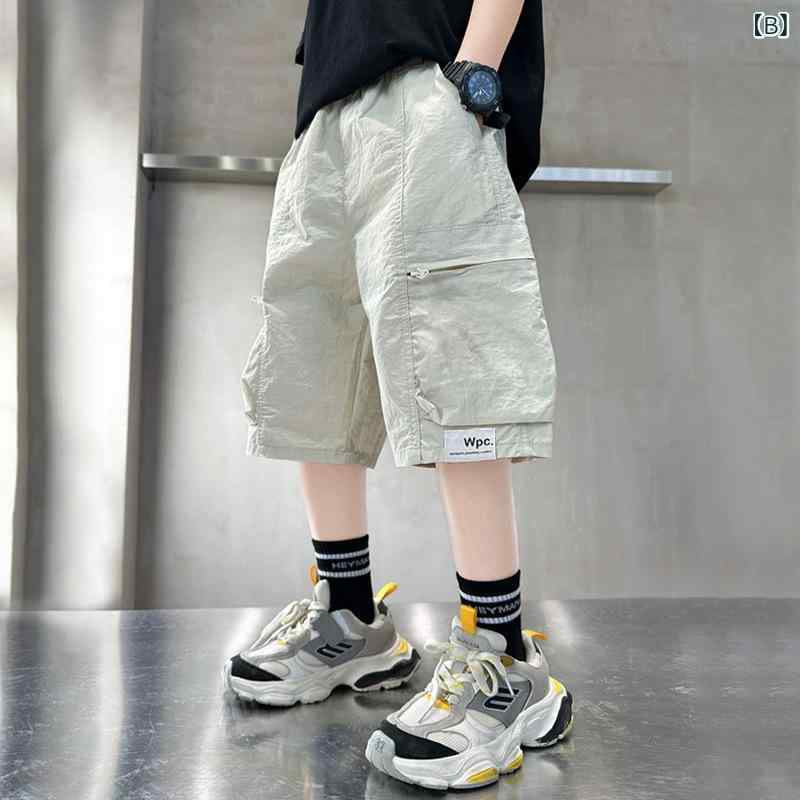 emulandのキッズ ハーフパンツ 男の子 ジュニア ワークパンツ ショートパンツ カジュアル 夏服 カーゴパンツ ゆったり 涼しい 動きやすい 通学 部活 運動会 お出かけ 子供服 ボトムス ズボン グリーン ブラック ベージュ｜アングル3