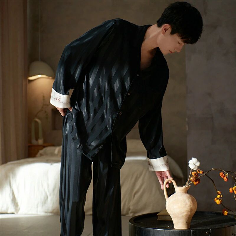 ペア パジャマ 合成シルク 長袖 男女2着 セット 秋 長袖トップス black ルームウェア 夏 レディース 2点セット 高級 サテン メンズ 結婚