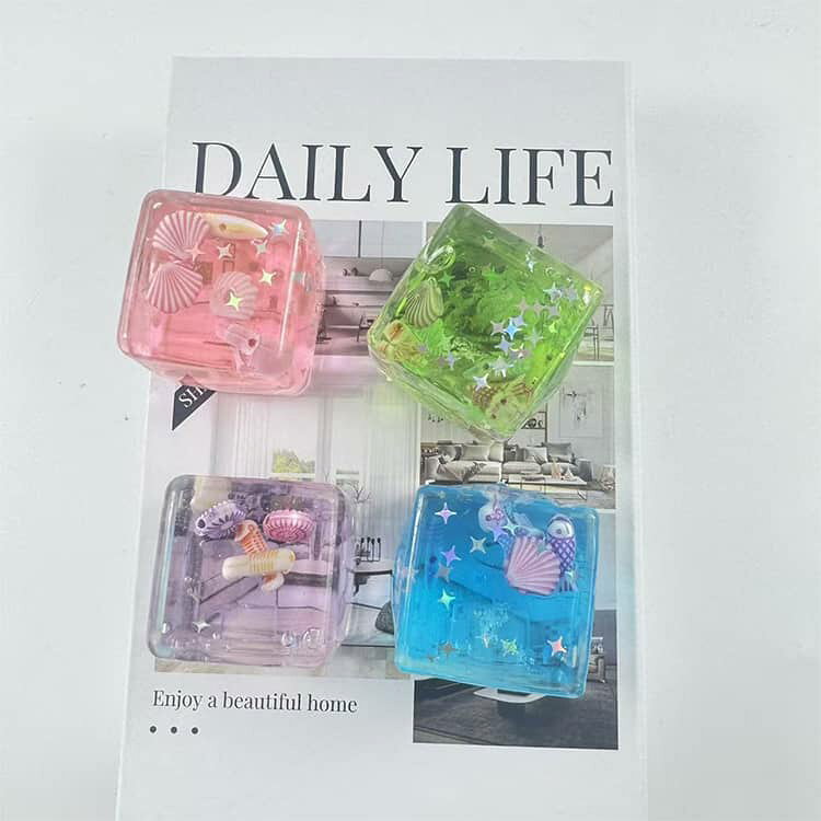 4点セット スクイーズ 海 貝殻 ぷにぷに触感 やわらかい ストレス解消グッズ 低反発 握ってリラックス 癒し系スクイーズ 触り心地抜群 子供 大人も楽しめる 誕生日 プレゼント ギフトにおすすめ スクイーズ おもちゃ 癒し グッズ かわいい encounterwt-10003247 codabianca 楽天市場店 サンプル画像2