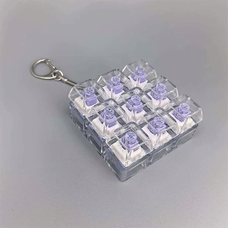 キーボードキーホルダー キーボード ライト付き LED クリア 光る ボタン 指遊び グッズ バッグチャーム キー押し ストレス解消 9キー 減圧 ミニキーボード 握る スクイーズ プッシュトイ キーホルダー かわいい 大人 子供 透明 おもちゃ ストレス発散 encounterwt-10008827 codabianca 楽天市場店 サンプル画像2
