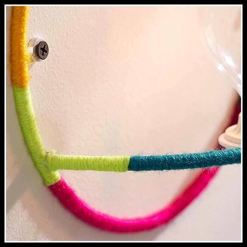 ������̤����! ��������!�� URBAN OUTFITTERS (�����Х� �����ȥե��å�����) RAINBOW YARN-WRAPPED CIRCLE SCONCE (�쥤��ܡ� �䡼�� ��åץ� �������� ������) �饤�� ���ץ��С� ����ƥꥢ ���� ASSORTED (��������) 44492536-000 ����ɥ쥹�ȥ�å� dpd