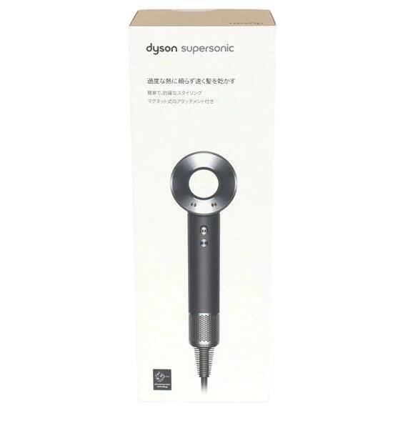 Dyson ダイソン Supersonic Origin ヘアドライヤーブラックHD08BBN 必ずお読み下さい ★必ずご購入前にご確認ください。 製品の故障・初期不良等がございましても当店では受付いたしかねます。 メーカーサポートへ直接お問い合わせをお願い致します。 商品情報 ≪特徴≫ ・付属ツール1個のシンプルモデル。 ・乾燥。過度な熱ダメージを防ぎ、なめらか髪に。 ・3段階の風速調節機能 ・4段階の風音調節機能 ≪仕様≫ ・電源コード長さ：約2.0m ・本体寸法：幅7.8×奥行9.7×高さ24.5cmcm ・質量：約670g ・電圧：100V ・付属品：なめらかツール ※製品登録、アカウント作成が必要となります。 ※ 製造番号（シリアルナンバー）は、製品箱に貼付された製品ラベルと、本製品本体に記載されています。 メーカー保証をお受けいただく際に必要となりますので、この番号を必ずお控えください。 発送詳細全国送料無料。 注意事項※※輸送または仕入状況により商品の箱にキズがある場合がございますが、外装箱不良による交換はいたしかねますのでご了承ください。&nbsp;