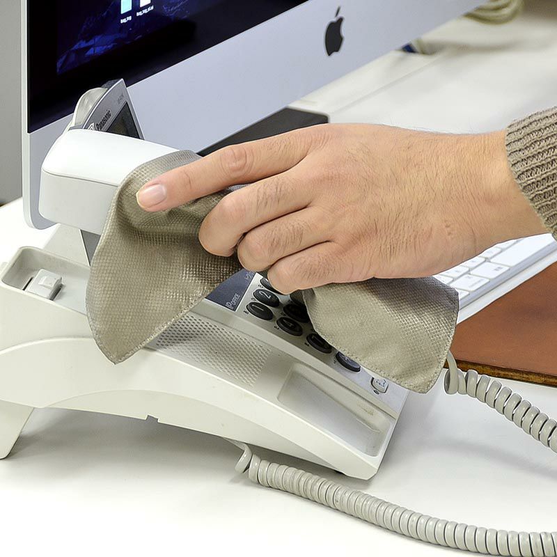 銀イオン ハンカチ 日本製 抗ウイルス 抗菌 消臭 抗アレルゲン UVカット 洗える 手すり 通勤 電車 吊り革 通学 グローブ ドアノブ ウイルス 防臭 AG 手洗い
