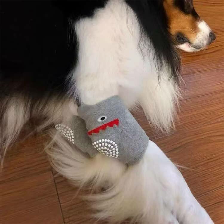 エネライフのレッグカバー 大型犬 滑り止め付きでズレにくい 伸縮性 肘当て 滑り止め付き 保護カバー 傷舐め・擦れ防止 通気性 犬用肘サポーター アニマル柄 5足セット 関節保護 ペット用品 傷舐め防止 通気性｜アングル2