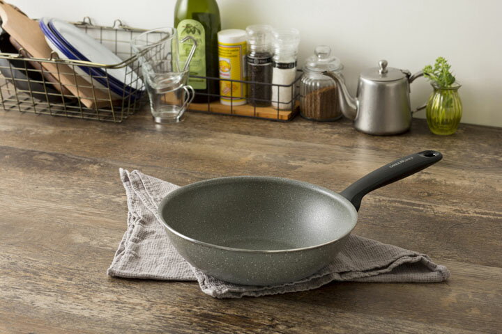 グリーンシェフ ロックスウォックパン 24cm ガス GC-RW-24G グレー GREEN CHEF フライパン コーティング サーモロンコーティング THERMOLON THERMOLONコーティング 焦げ付かない ロックス加工 直火 直火専用 ガス火 アイリスオーヤマ[cpir]
