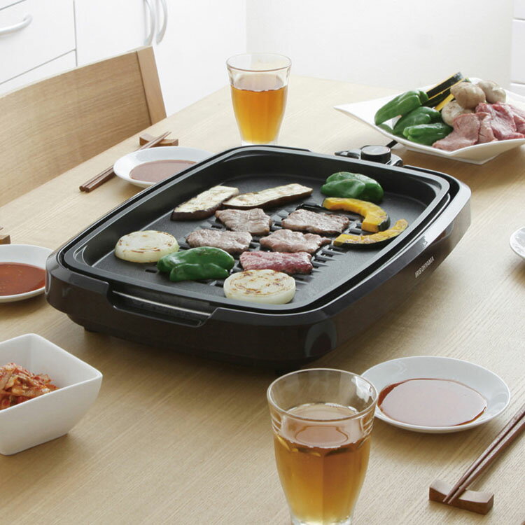 網焼き風ホットプレート 3枚 ブラック APA-137-Bホットプレート 網焼き風 焼肉 たこ焼き プレート グリル ヘルシー 遠赤外線 ホームパーティー パーティー 丸洗い たこ焼き器 アイリスオーヤマ