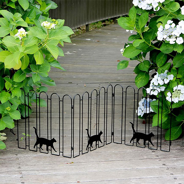 [送料無料]折り畳めるアイアンフェンス（猫3連）ブラック1個（幅122.5cm、高さ40cm）（NK120BLK）