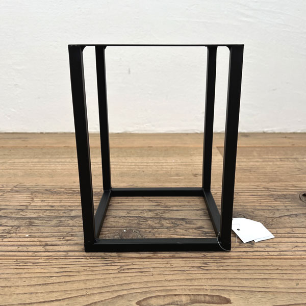 黒角花台ロー Sサイズ（幅15cm、奥行15cm、高さ20cm）AFBK24-3S