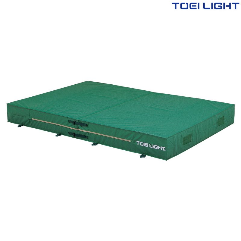 トーエイライト 防水　屋内外兼用エバーマット・二つ折り　150×200×20cm（F） G1217 TOEI LIGHT スポーツ用品 スポーツ 体育用品 運動会 体育祭 体育 体育用具 教育施設 施設 レクリエーション 体操教室 マット マット運動 運動 防水 屋内 屋外 折り畳み