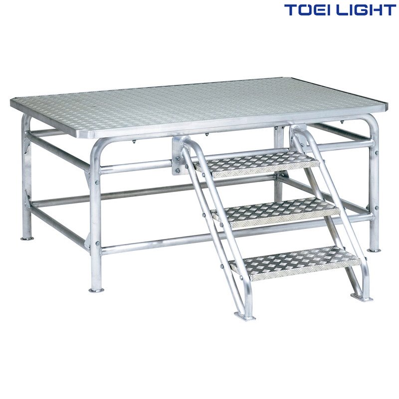 \店内全品エントリーで10倍!/ トーエイライト オールアルミ指揮台180B G1802 TOEI LIGHT スポーツ用品 スポーツ 体育用品 運動会 体育祭 体育 体育用具 教育施設 施設 レクリエーション 体操教室 校庭 挨拶 アルミ 指揮台 朝礼 町会